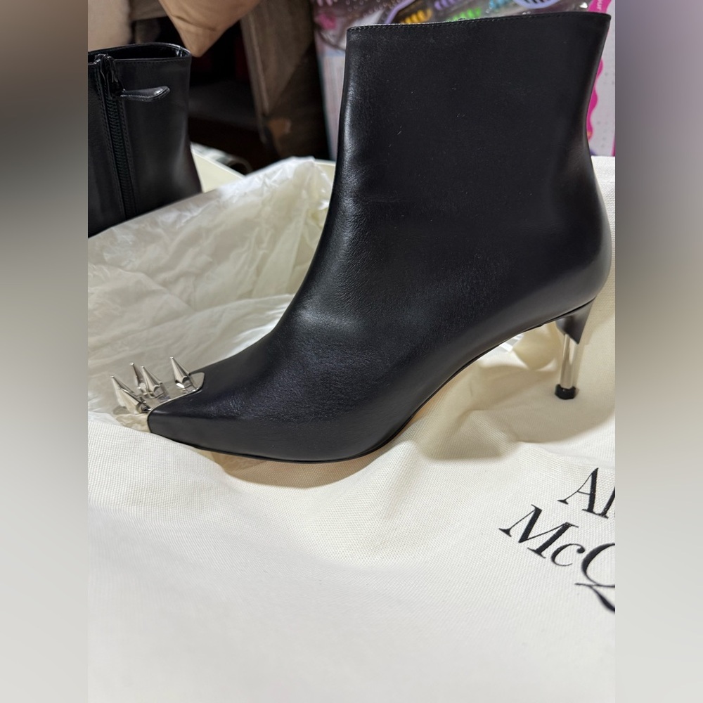 Alexander McQueen Black Leather Ankle Boots